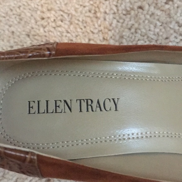 Rust suede pumps - Picture 3 of 7